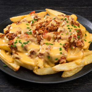 Papas con tocineta y queso